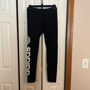 EXCELLENT CONDITION ADIDAS LOGO LEGGINGS